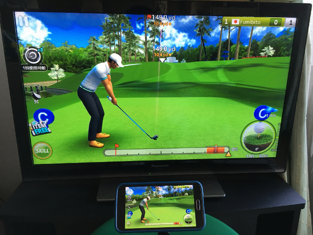 GolfStarが映るテレビとGALAXY S5